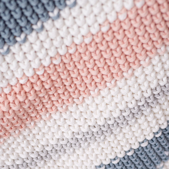 Plaid / Tæppe - Strikket Stribe Pastel 04