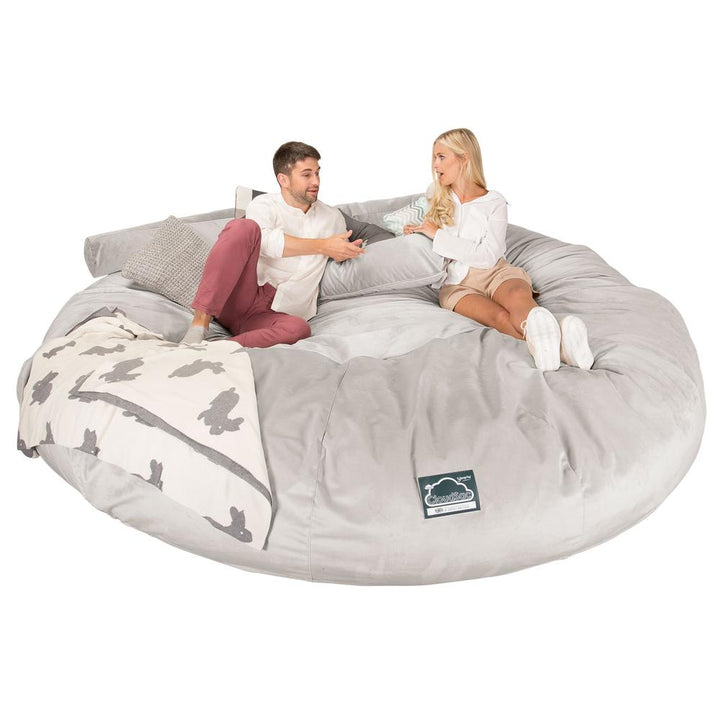 LOUNGE PUG, CloudSac 5000 XXXXXL, Titanic Sækkestol Sofa med Memory Skum, Fløjl Sølv