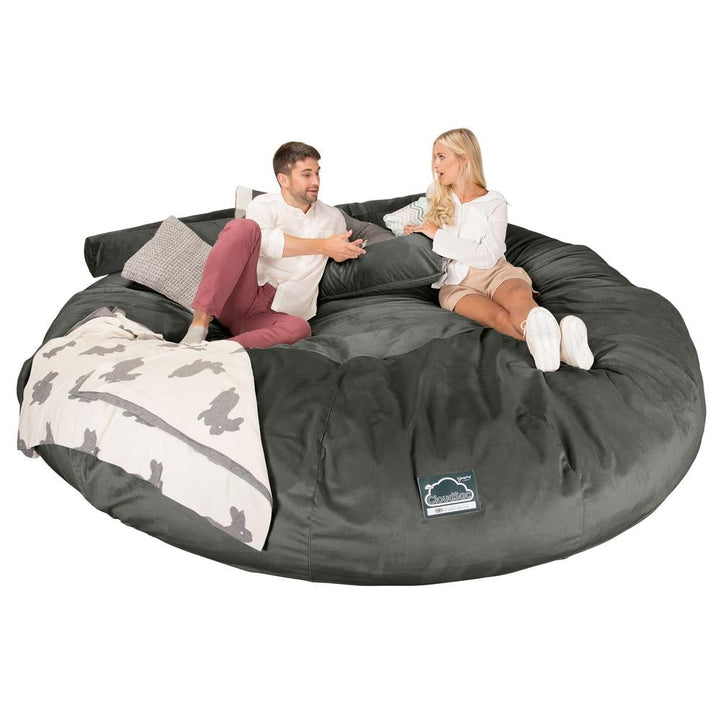 LOUNGE PUG, CloudSac 5000 XXXXXL, Titanic Sækkestol Sofa med Memory Skum, Fløjl Grafit Grå