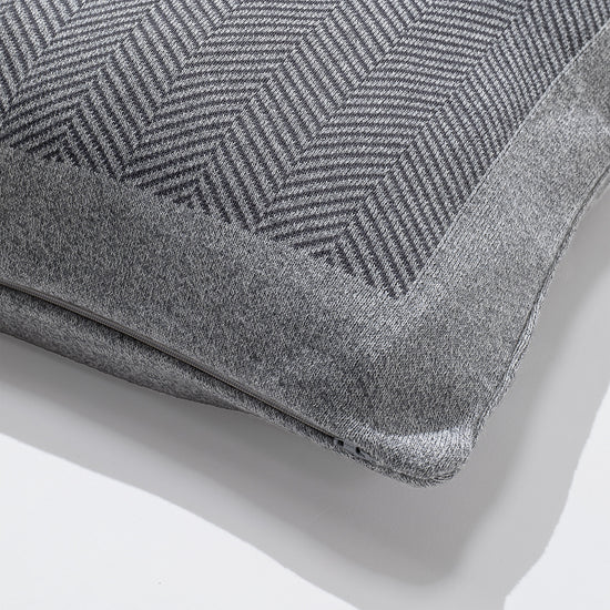 Pude 47 x 47cm - 100% Bomulds Sildebensmønster Grå 02