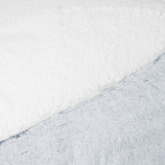 Sloucher Hundeseng Medium - Imiteret Kaninpels Støvet Blå 03