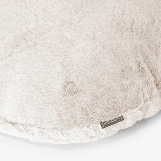 Rund Pudebetræk 50cm - Imiteret Kaninpels Hvid 02