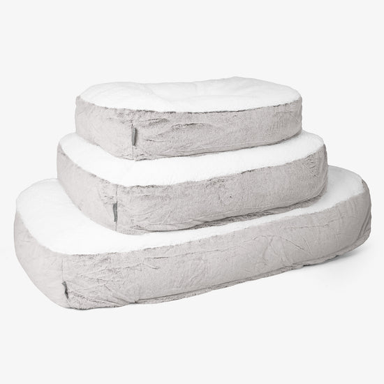 Sloucher Hundeseng Medium - Imiteret Kaninpels Lysegrå 02