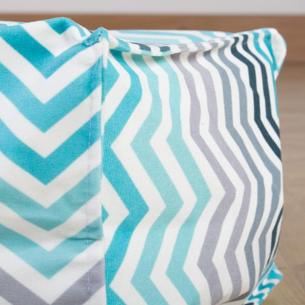 Sækkestol XL - Trykt Chevron Turkis Fabric Close-up Image