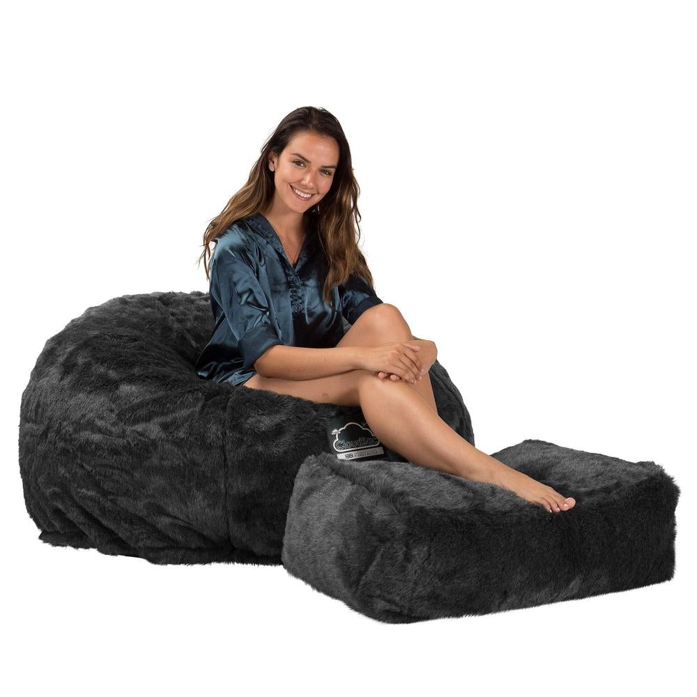 LOUNGE PUG, CloudSac 510 XL, Kæmpe Sækkestol med Memory Skum (NYT DESIGN), Falsk Pels Sort