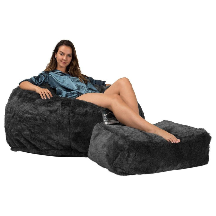 LOUNGE PUG, CloudSac 510 XL, Kæmpe Sækkestol med Memory Skum (NYT DESIGN), Falsk Pels Sort