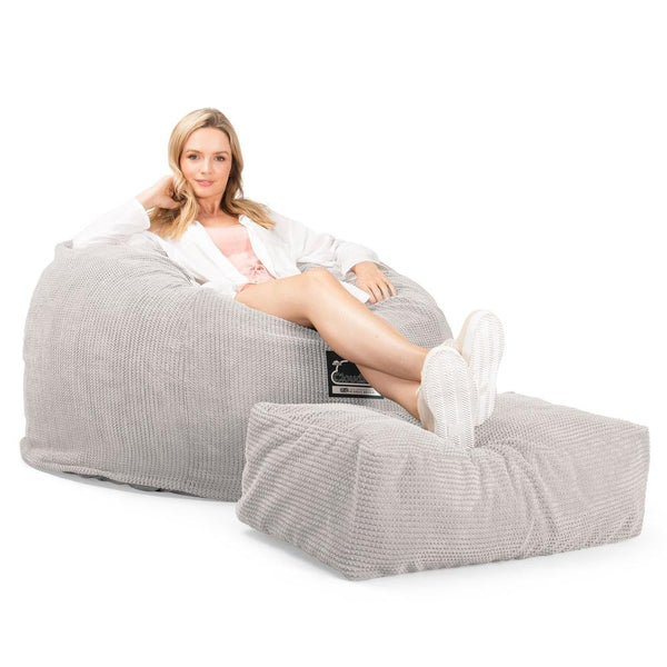 LOUNGE PUG, CloudSac 510 XL, Kæmpe Sækkestol med Memory Skum (NYT DESIGN), Pom Pom Cremefarvet