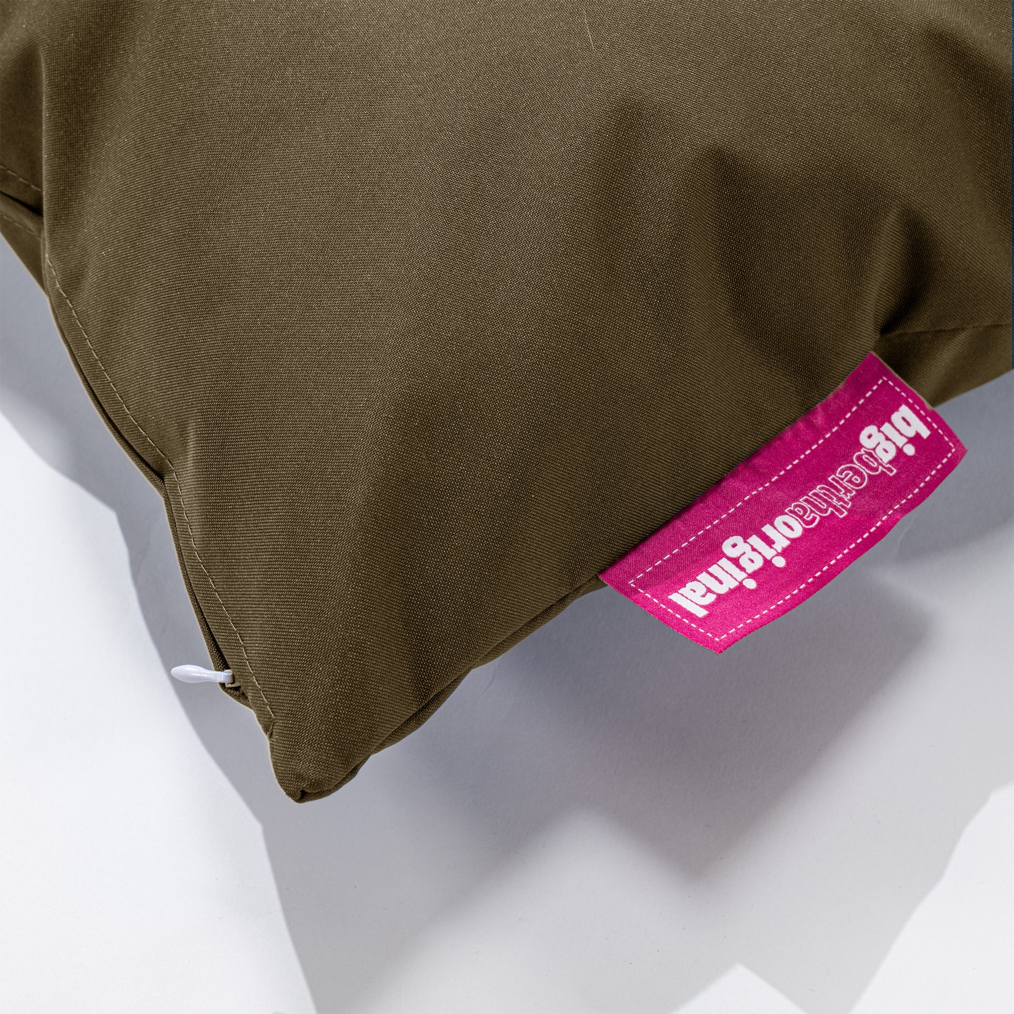 Mithe Pude Big Bertha Original Kæmpe Pude Udendørs 70 x 70cm Kaki Pyntepuder– Big ...