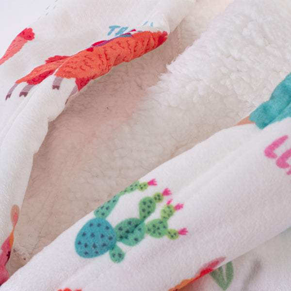 Oversized Zip Up Hoodie-tæppe som Sweatshirt til Herrer eller Damer - Minky Llama Fabric Close-up Image