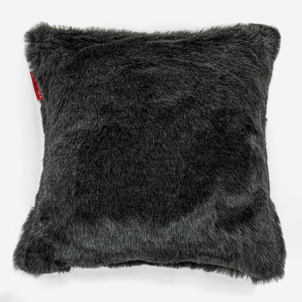 Pude 47 x 47cm - Falsk Pels Sort 01
