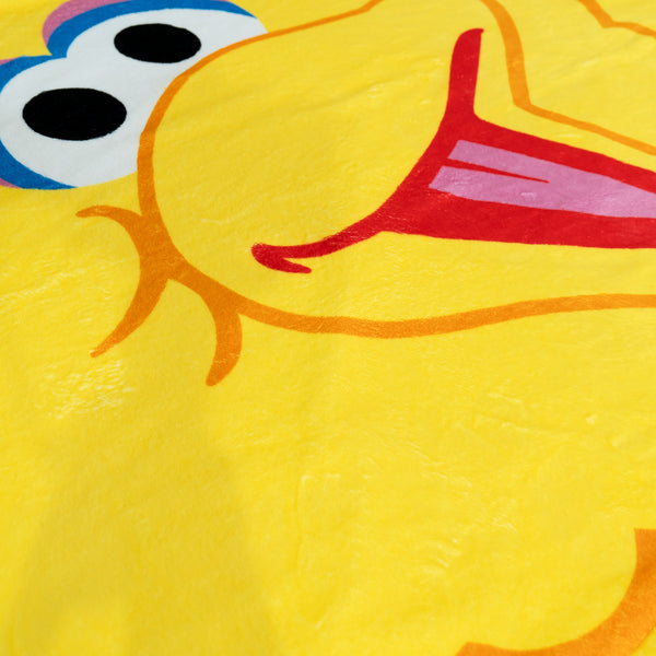 Pudebetræk 47 x 47cm - Big Bird Fabric Close-up Image